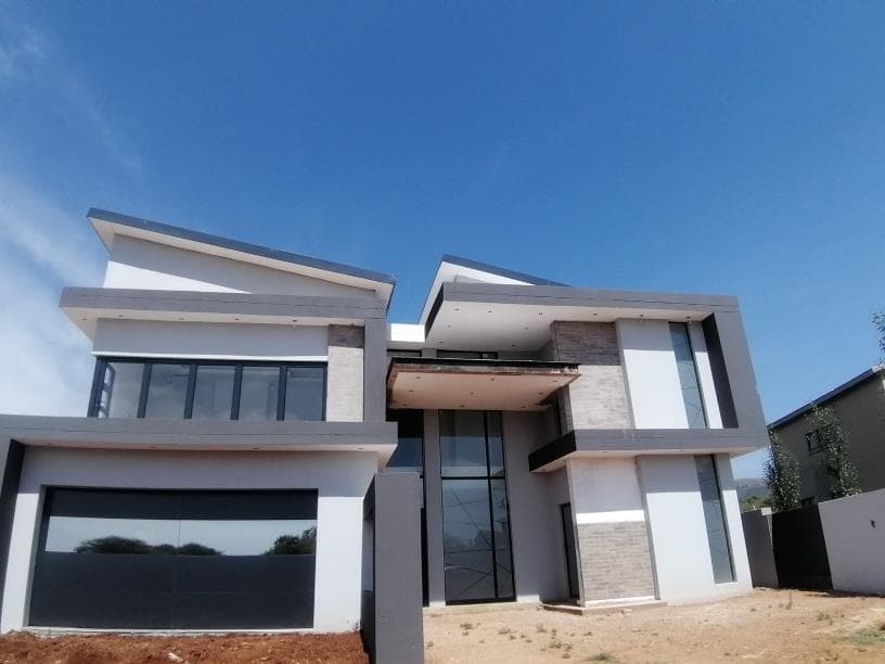 7 Bedroom House in Hartbeespoort Dam