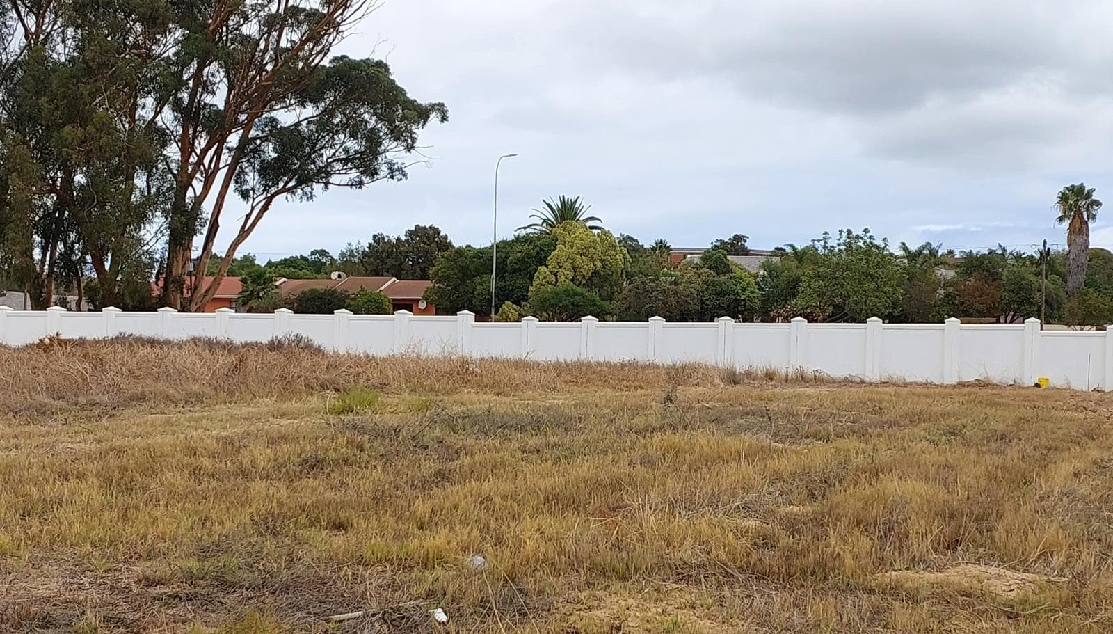 878 m² Land available in Darling