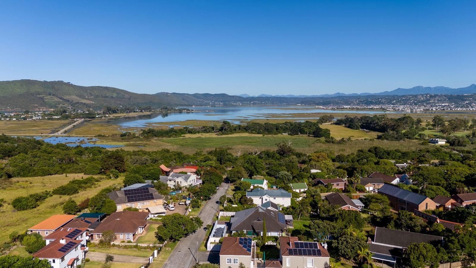 1 019 m² Land available in Rexford