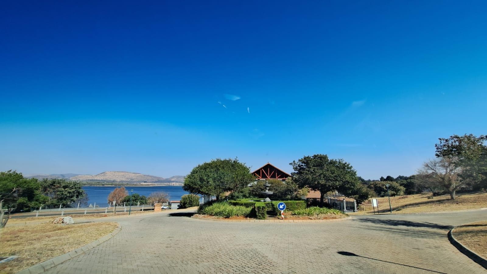 361 m² Land available in Kosmos