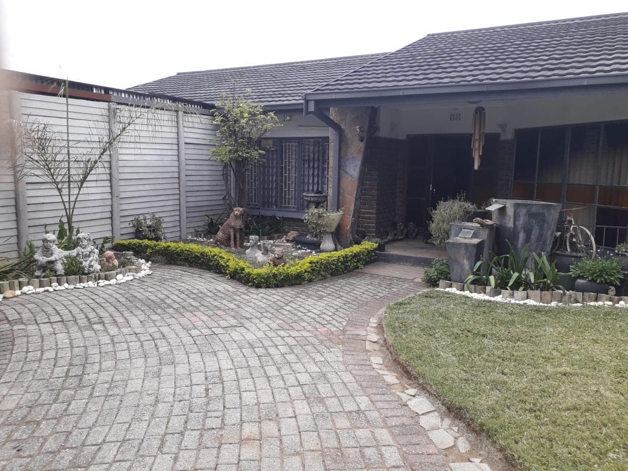 3 Bedroom House in Oos-Einde
