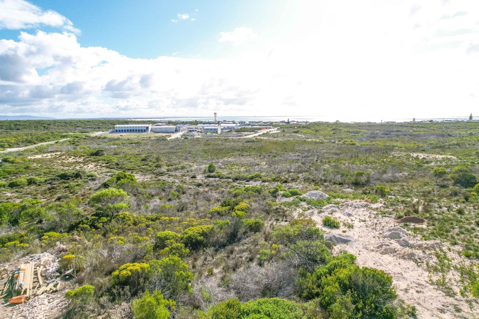 988 m² Land available in Struisbaai