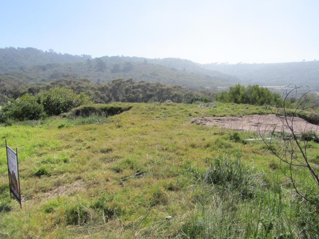637 m² Land available in Pienaarstrand