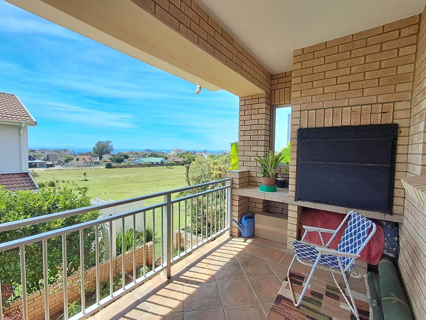 5 Bedroom Duplex in Wavecrest