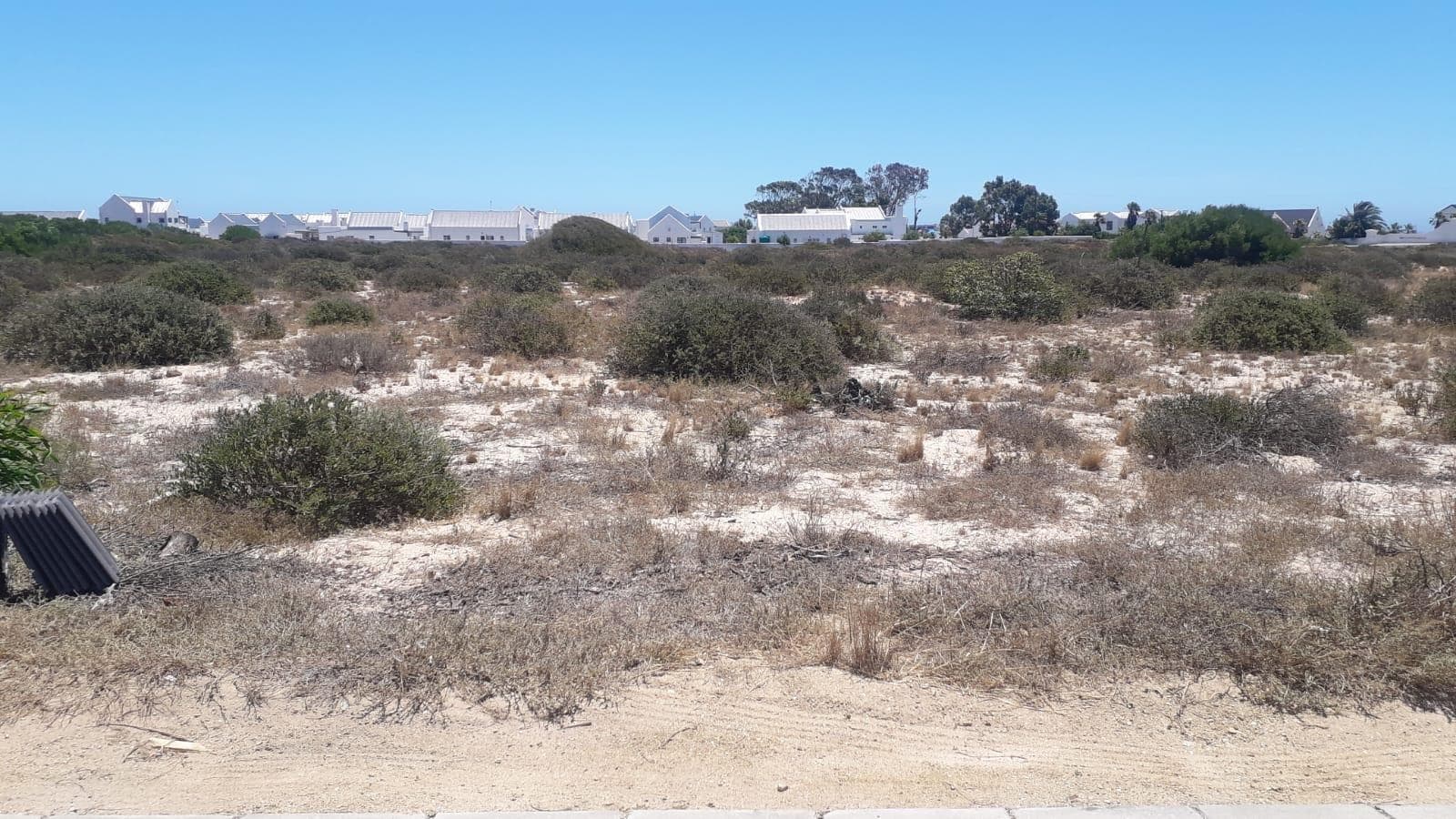 499 m² Land available in Britannia Bay