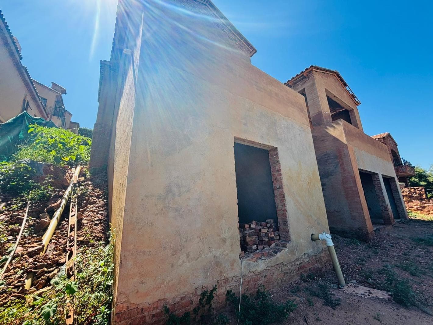 5 Bedroom House in Broederstroom