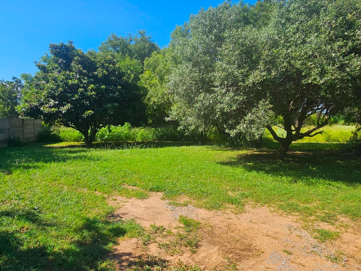 803 m² Land available in Zeerust