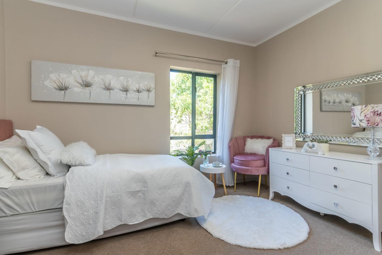 1 Bedroom Apartment in Pinelands