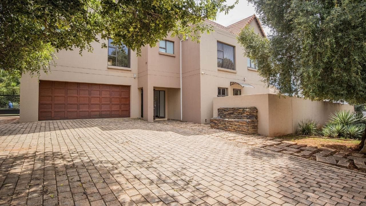 4 Bedroom House in Leloko