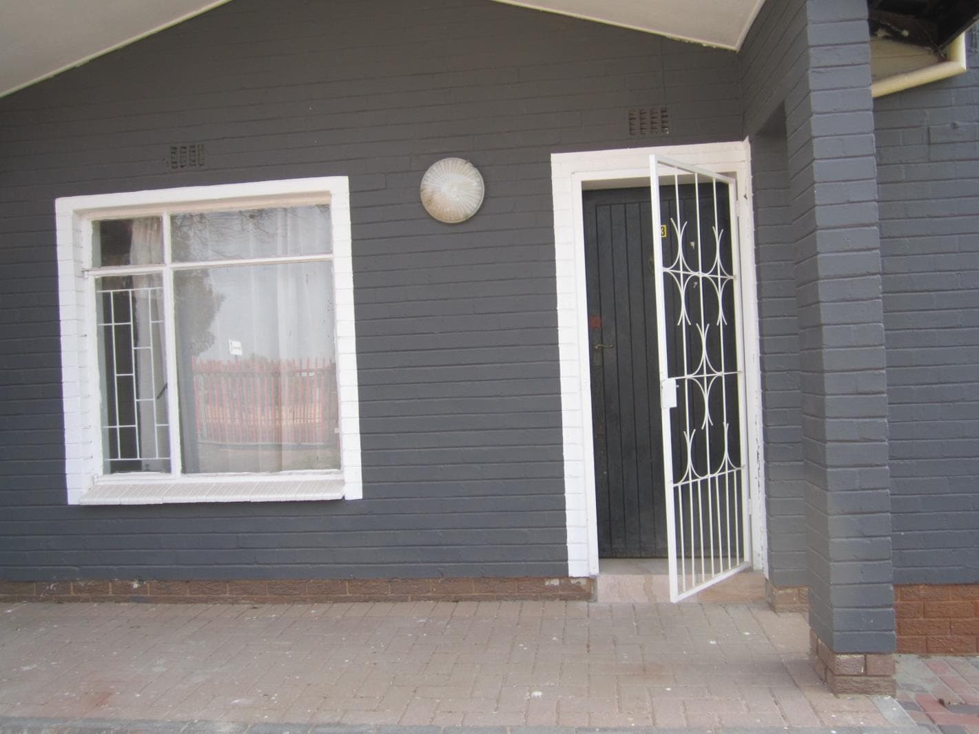 1 Bedroom Garden Cottage in Edleen