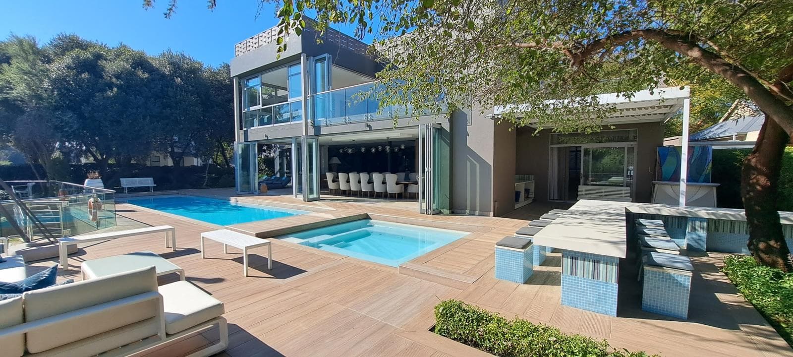 6 Bedroom House in The Islands Estate