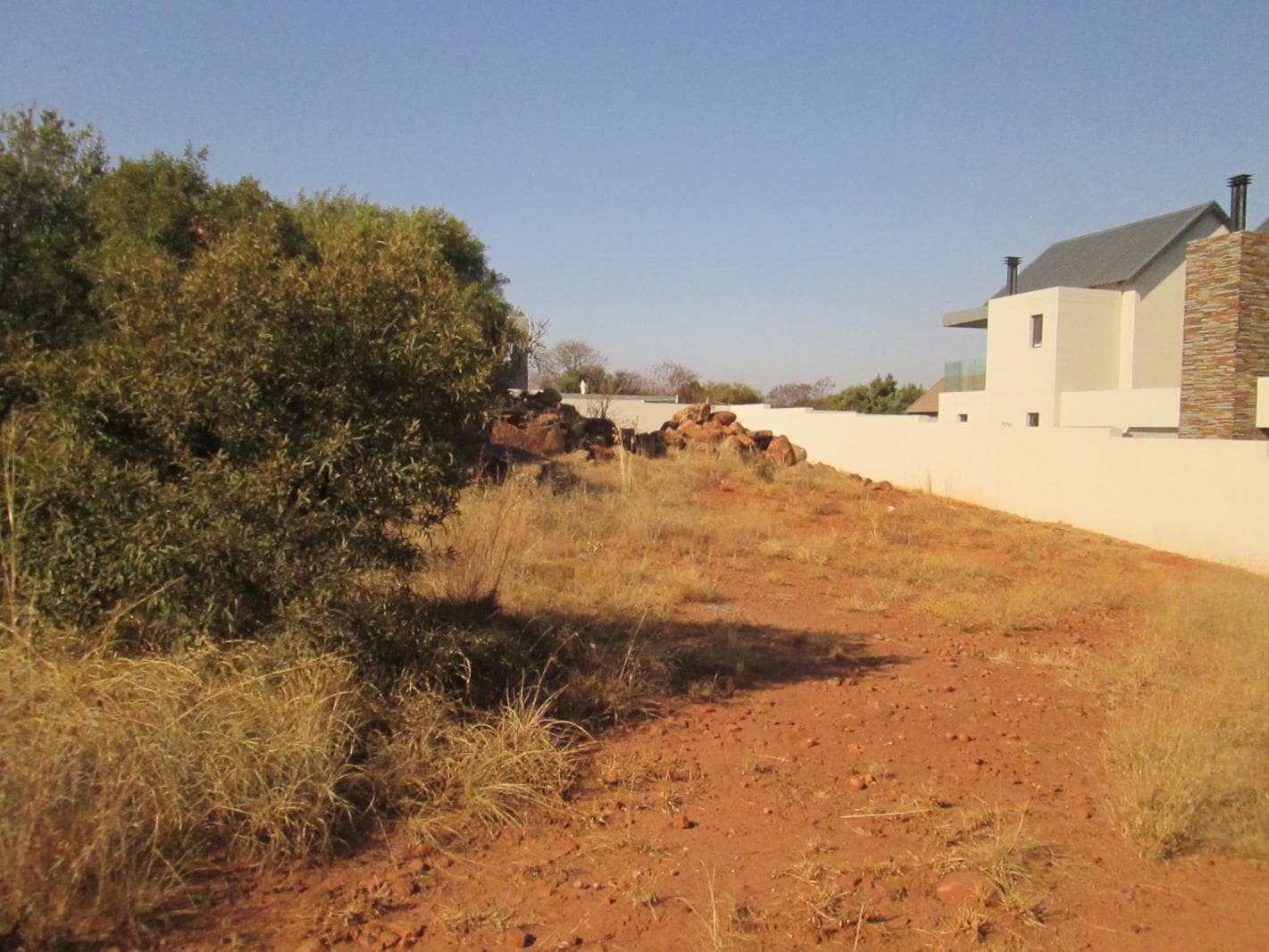 754 m² Land available in Leloko