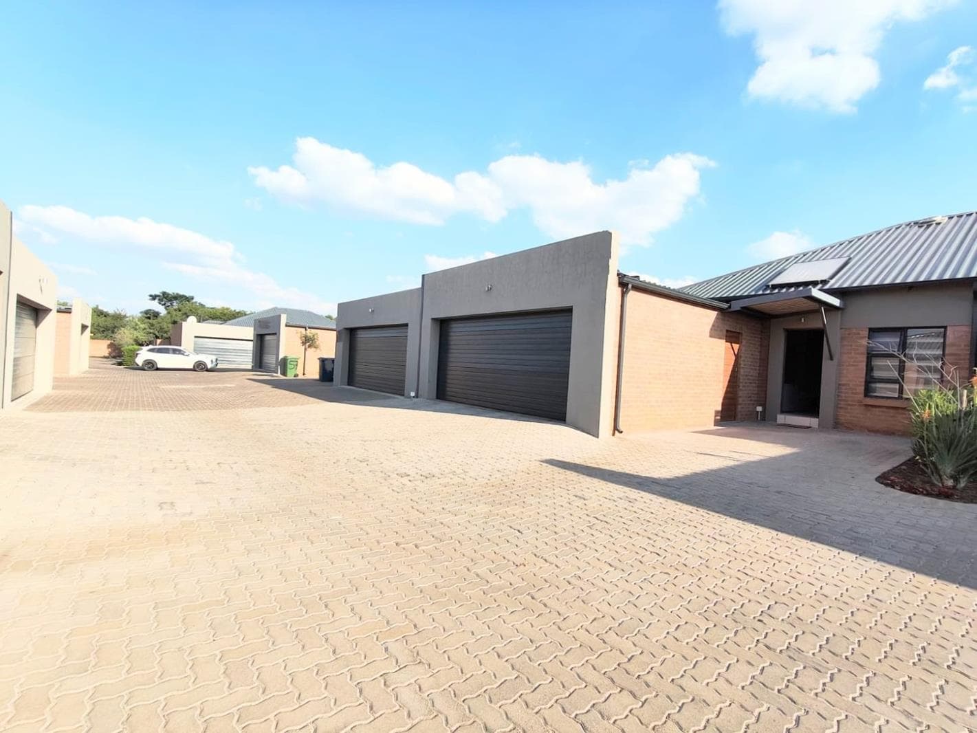 3 Bedroom Townhouse in De Aar