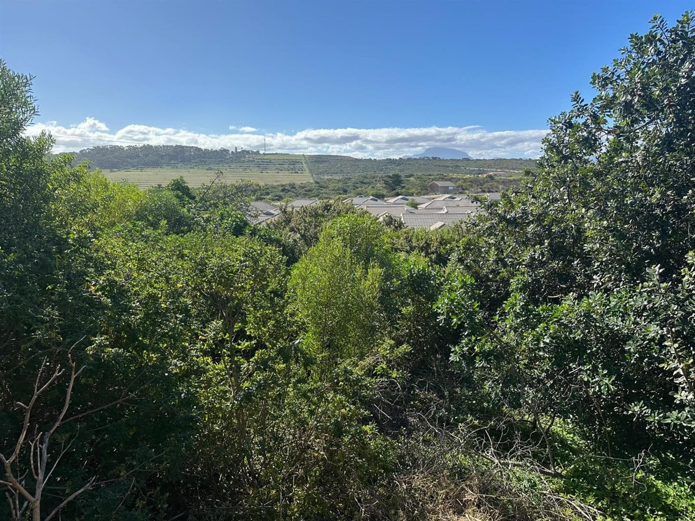 843 m² Land available in Tergniet