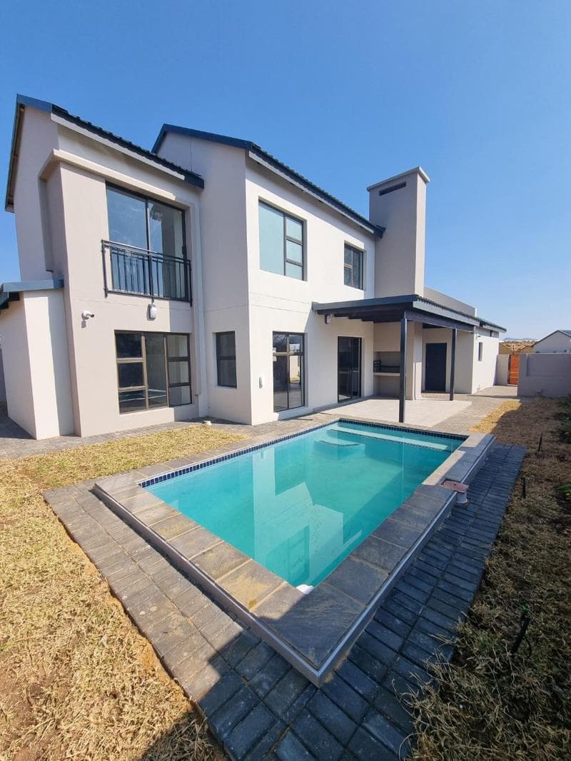 4 Bedroom Townhouse in Melodie
