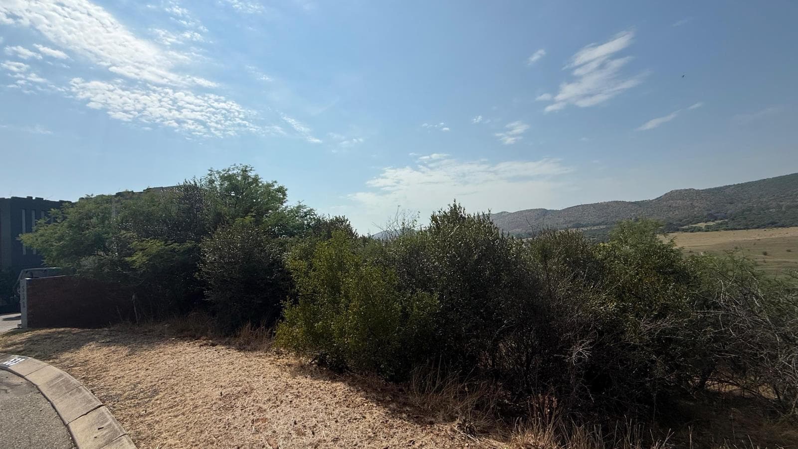 1 200 m² Land available in Xanadu