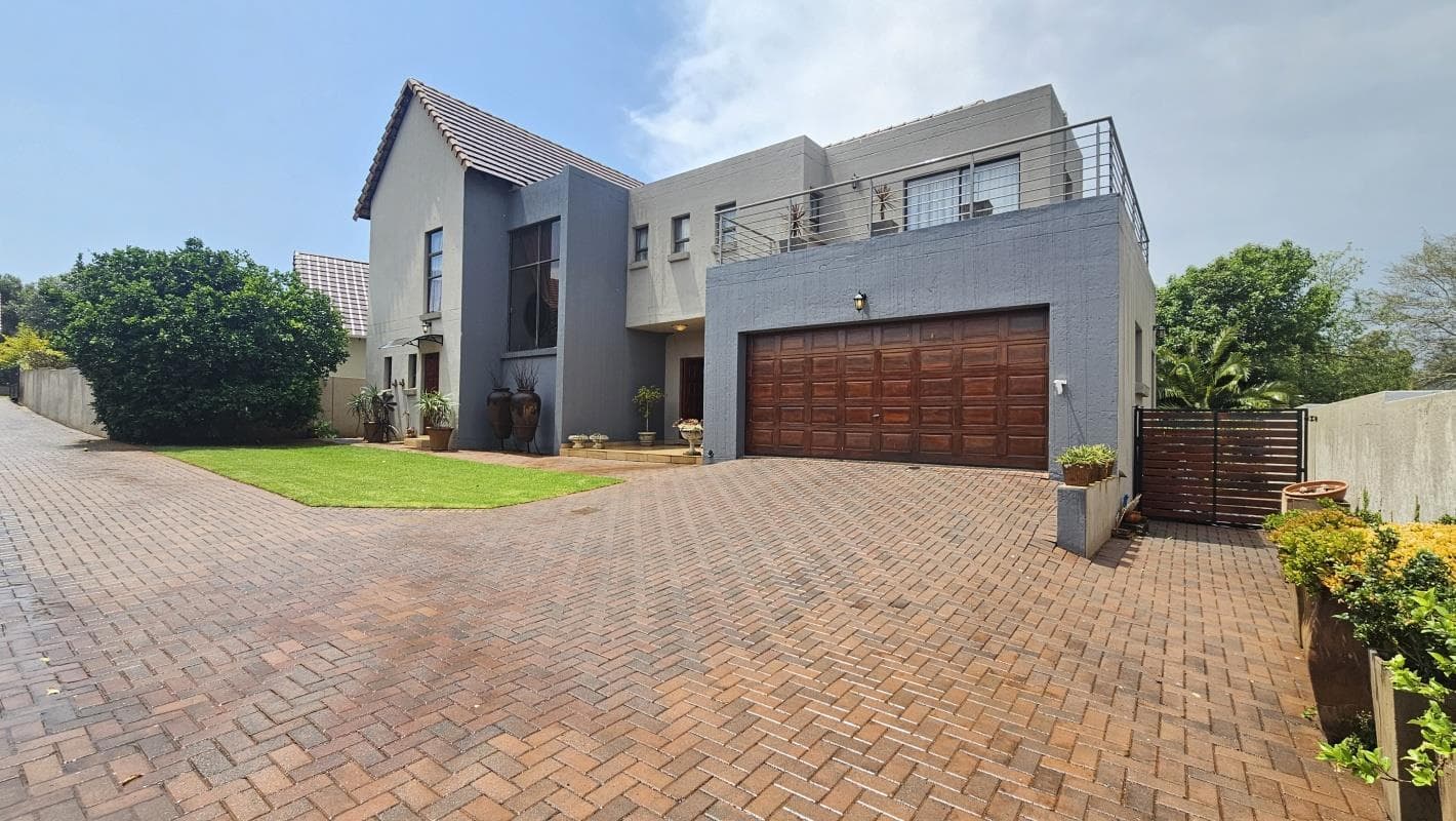 4 Bedroom House in Leloko