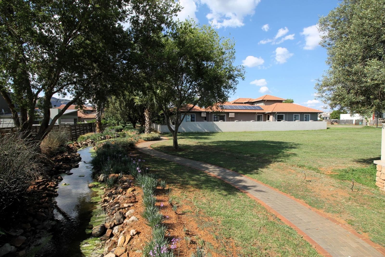 970 m² Land available in The Islands Estate