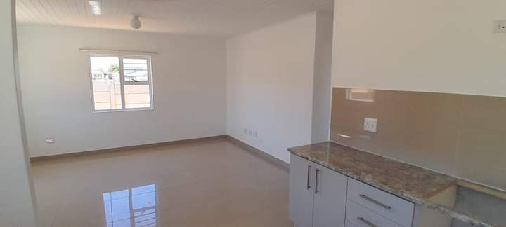 3 Bedroom House in Groenheuwel