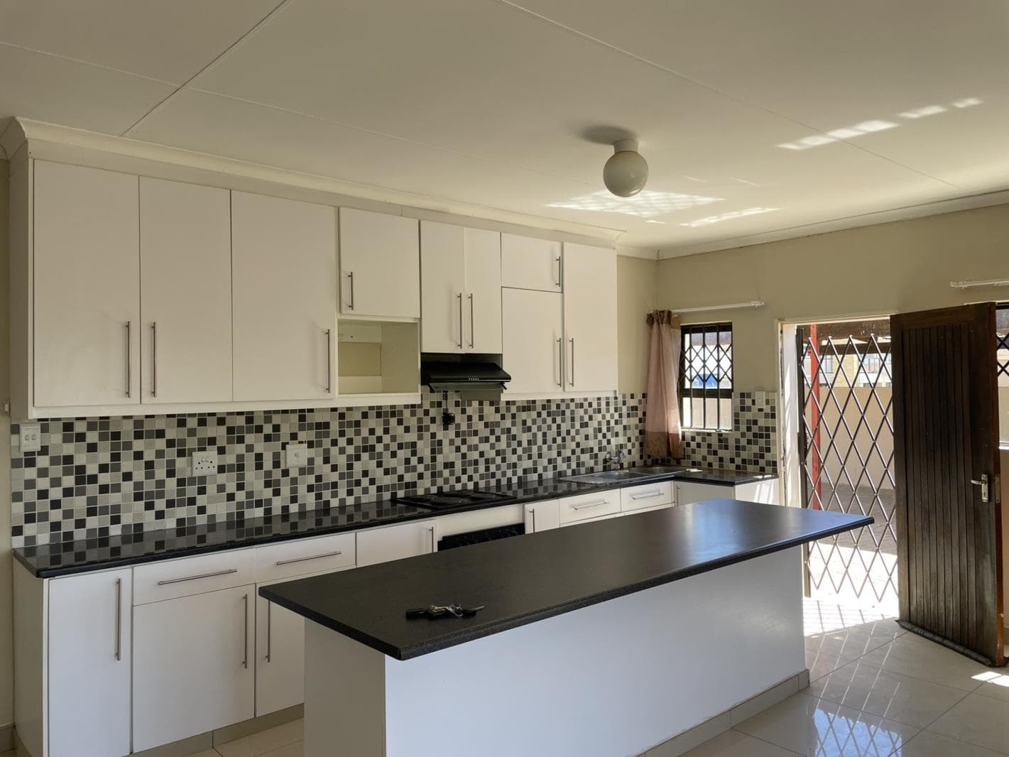 3 Bedroom House in Kimdustria