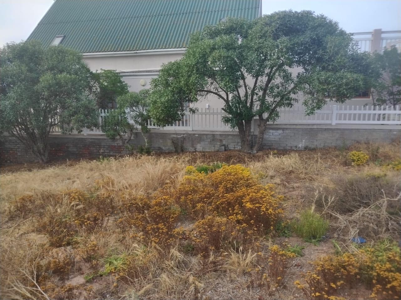 400 m² Land available in Lamberts Bay