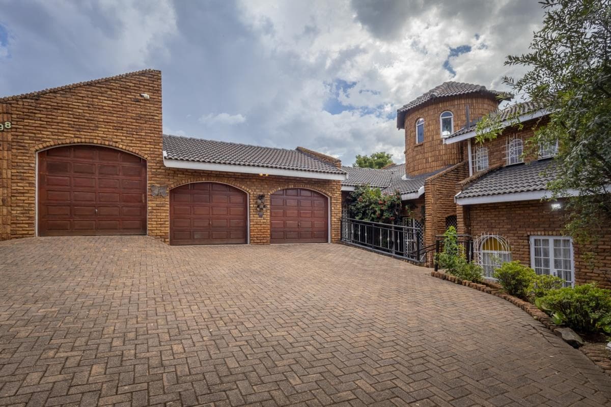 4 Bedroom House in Ifafi
