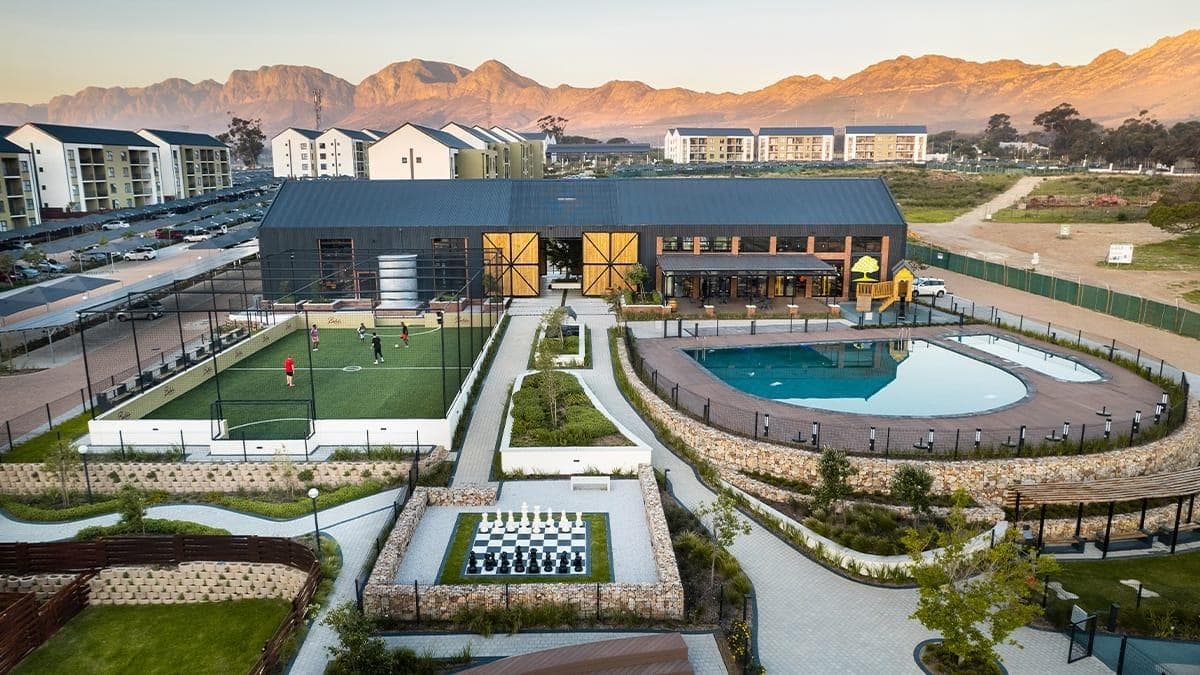 2 Bedroom Apartment in Gordon's Bay Village