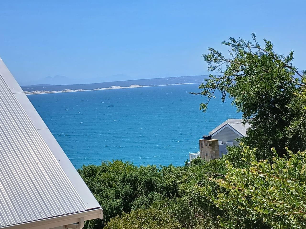 842 m² Land available in Vlees Bay