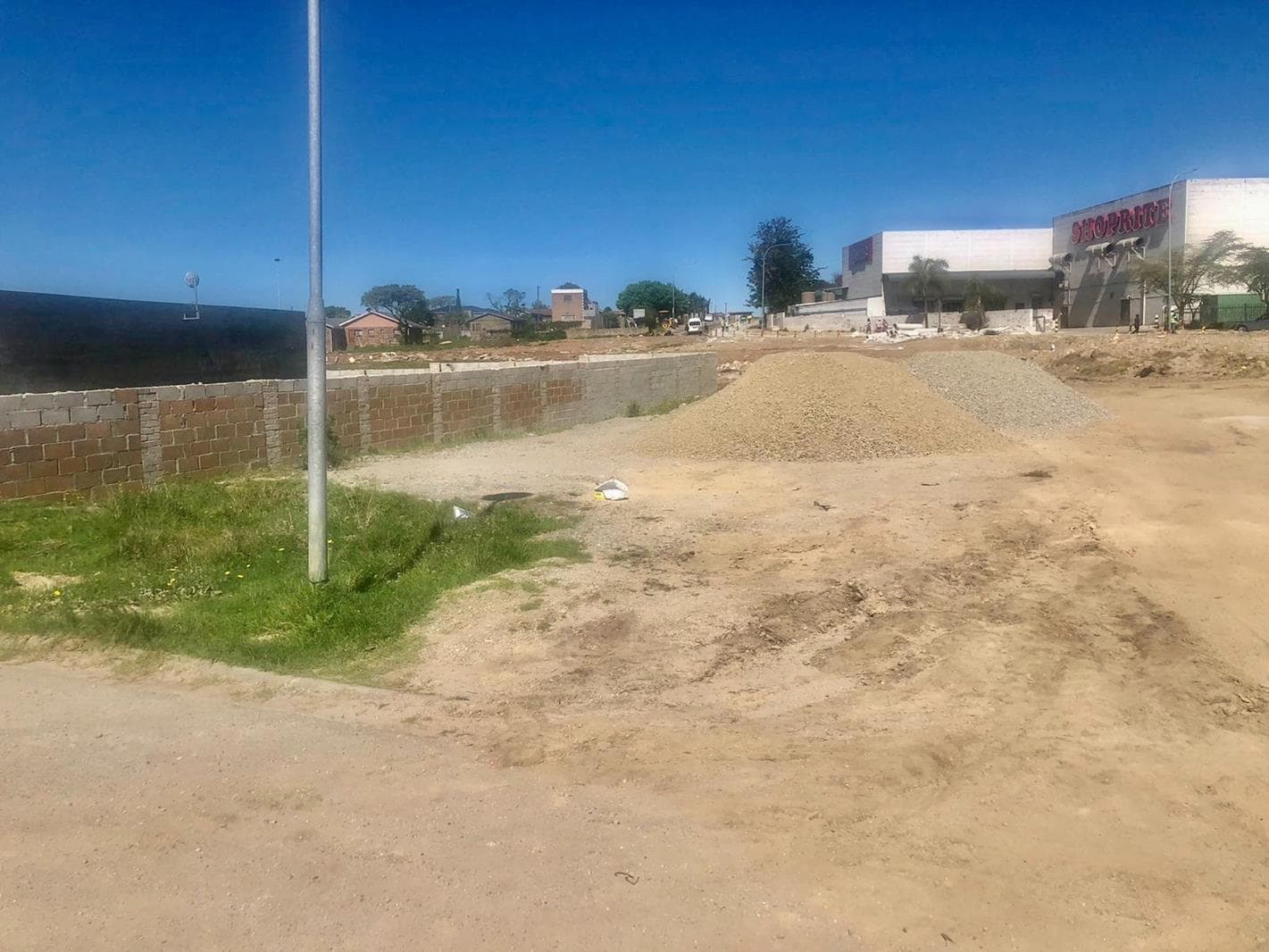 697 m² Land available in Thembalethu