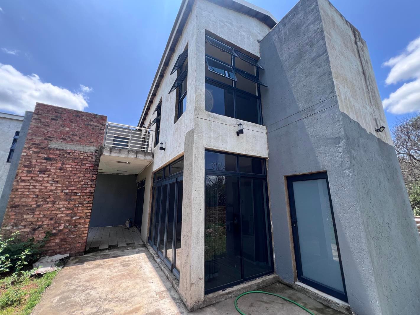 5 Bedroom House in Seasons Lifestyle Estate
