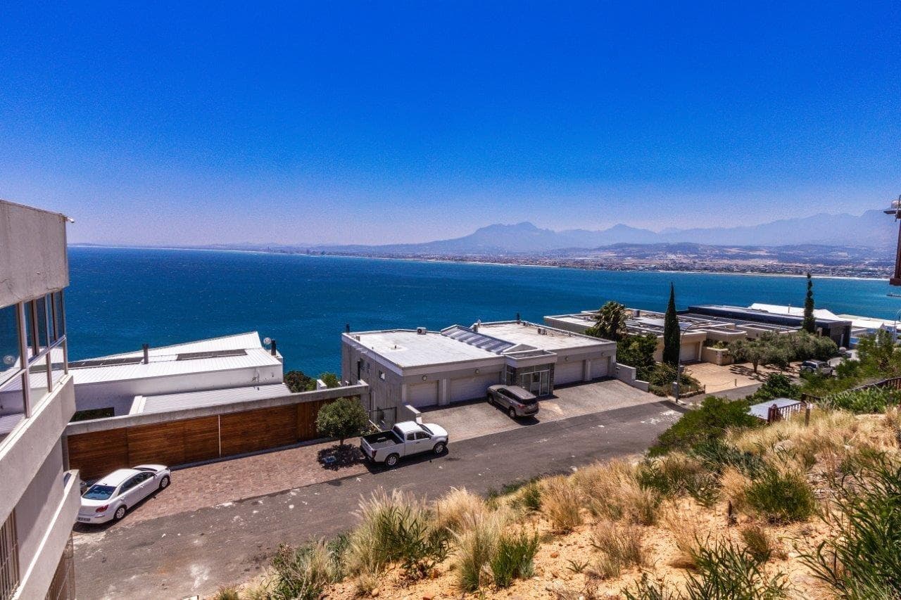 Property for sale in Mountainside
