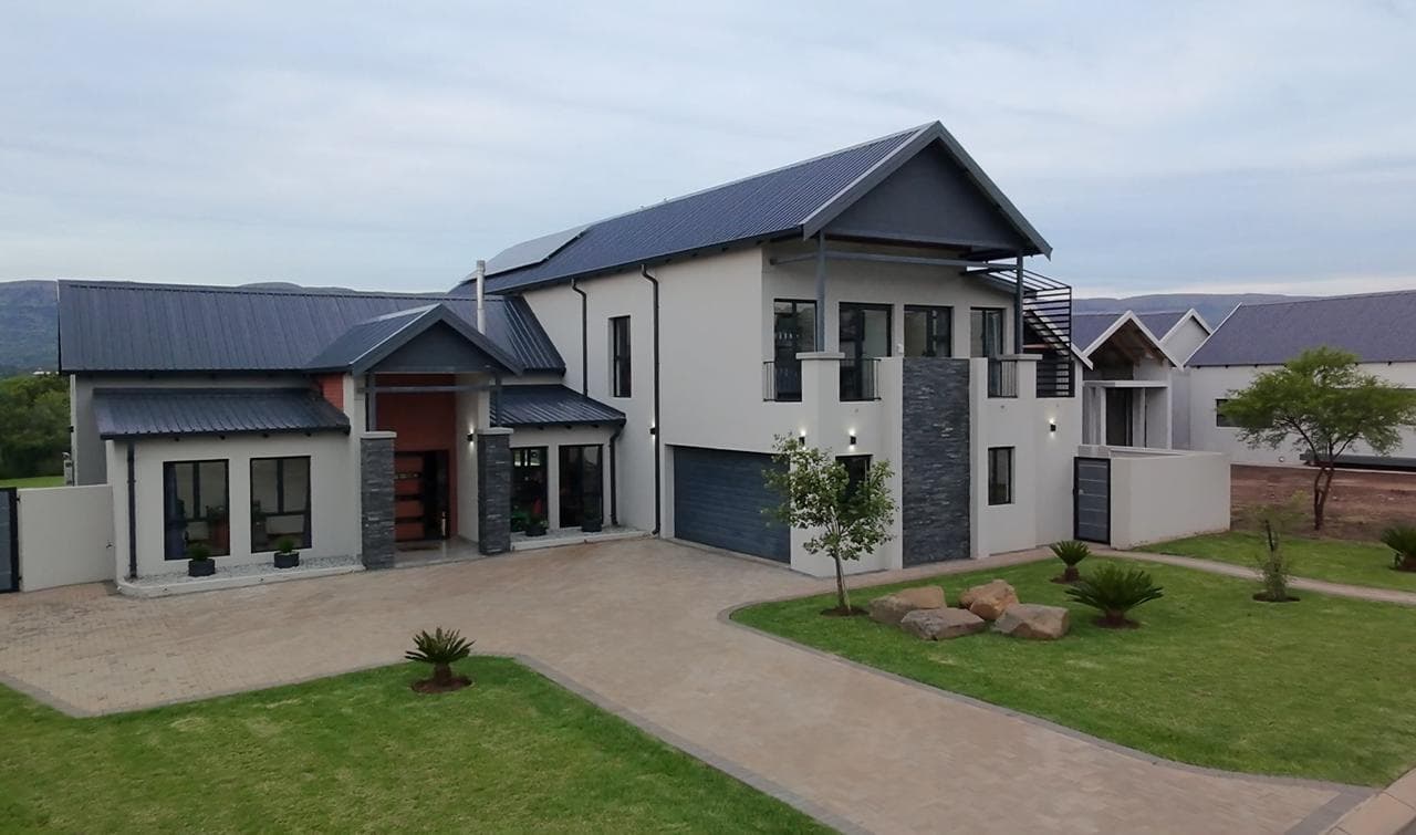5 Bedroom House in Melodie