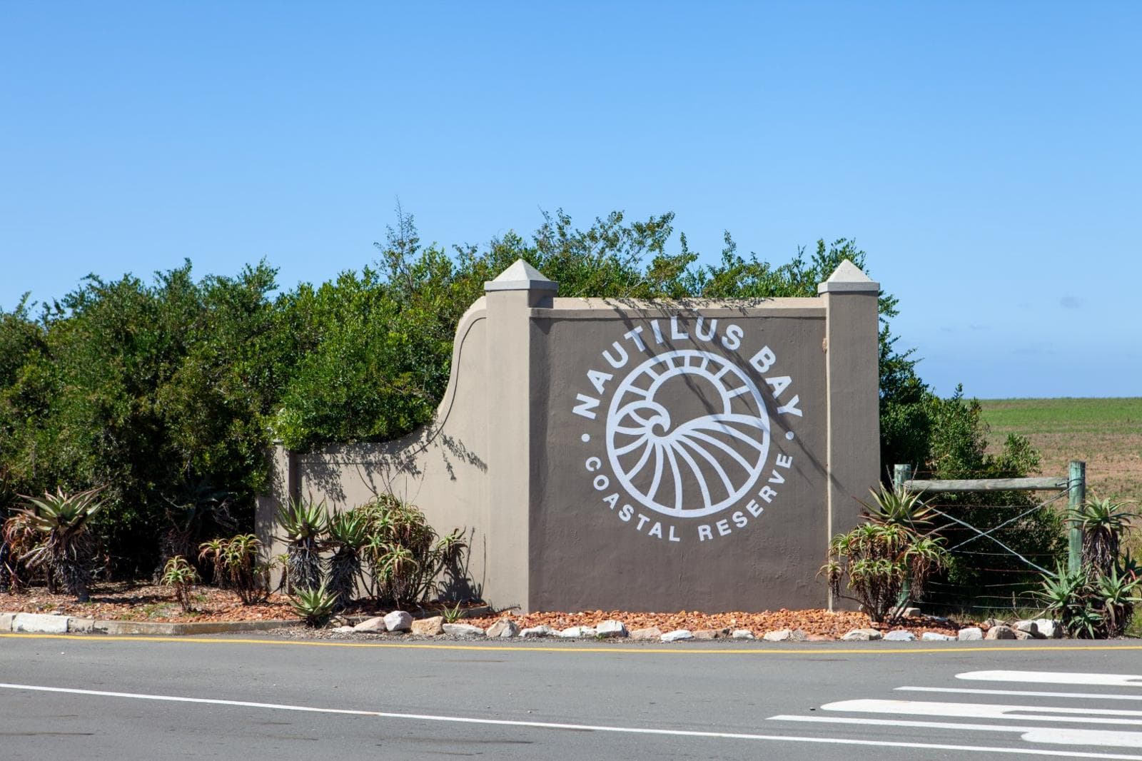 3 676 m² Land available in Nautilus Bay