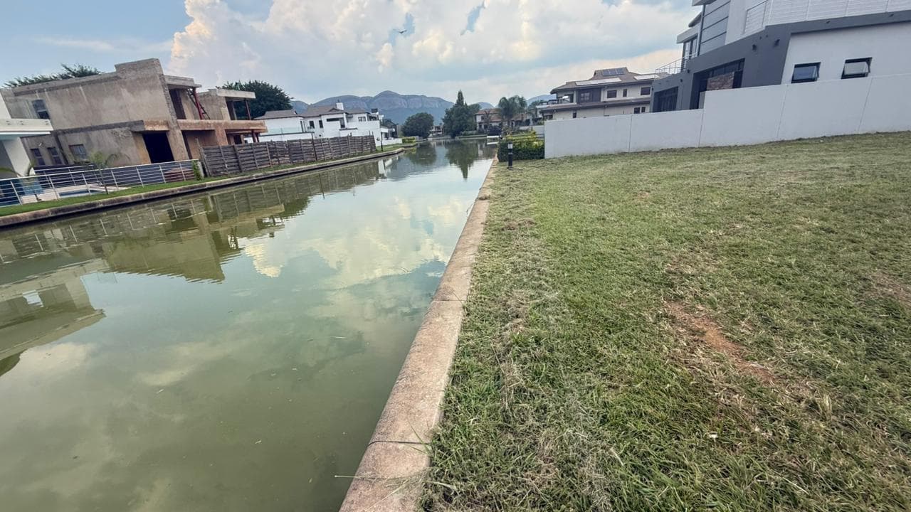 1 001 m² Land available in The Islands Estate