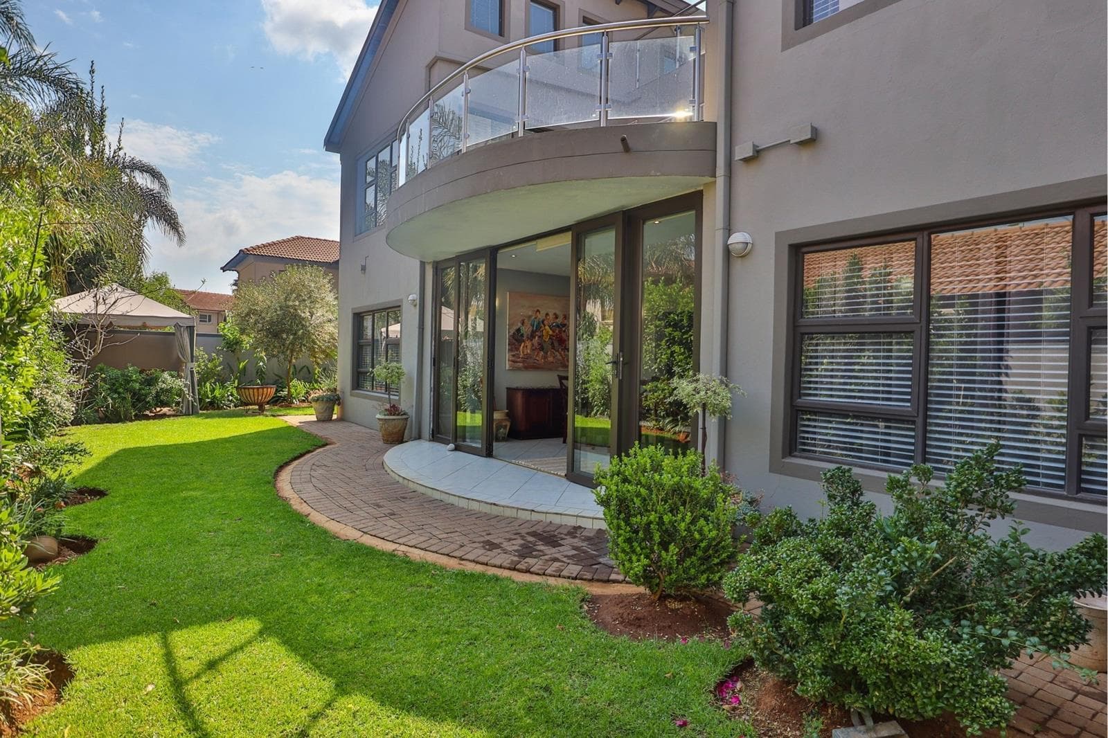 7 Bedroom House in Melodie