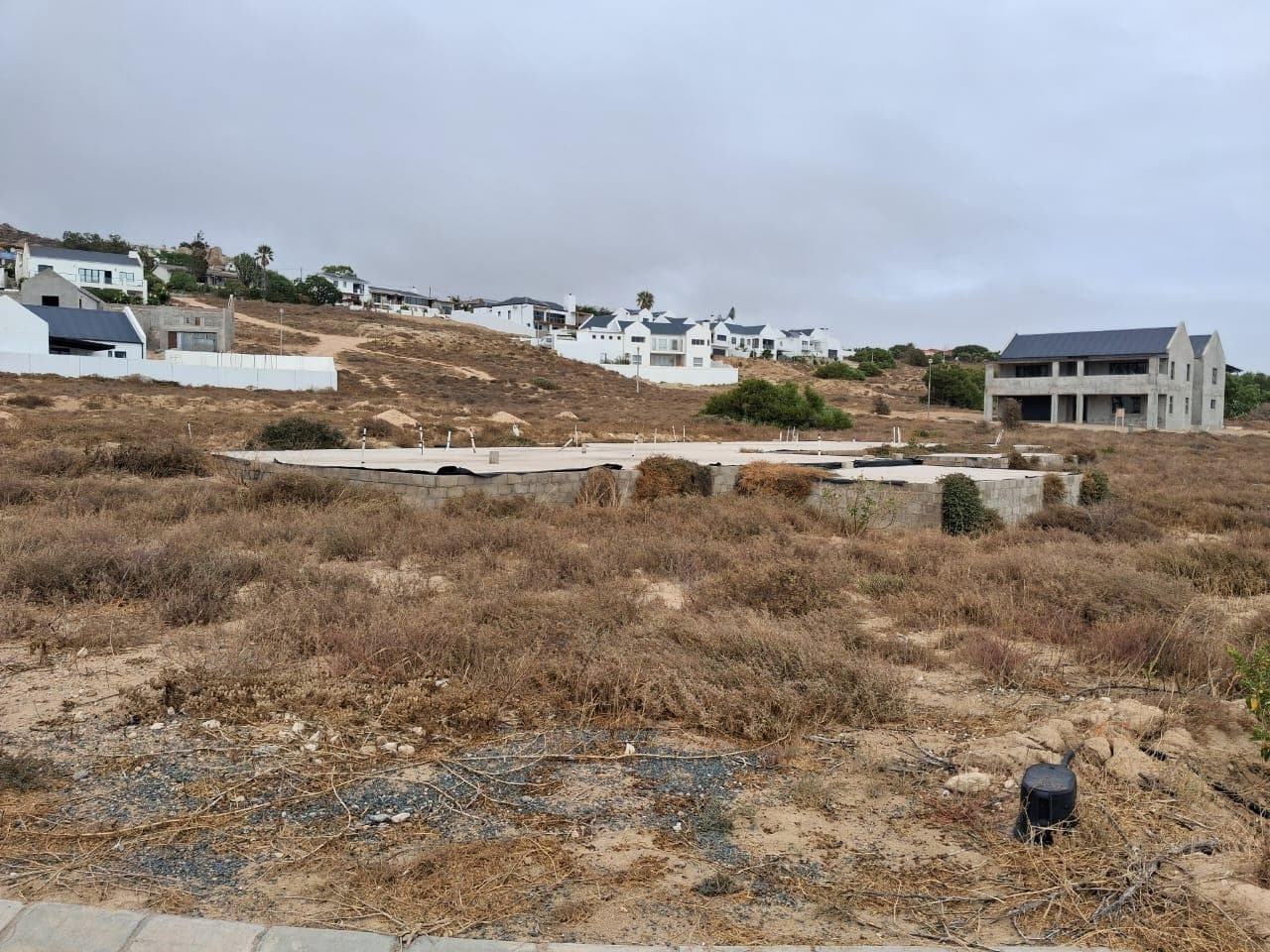 819 m² Land available in Da Gama Bay