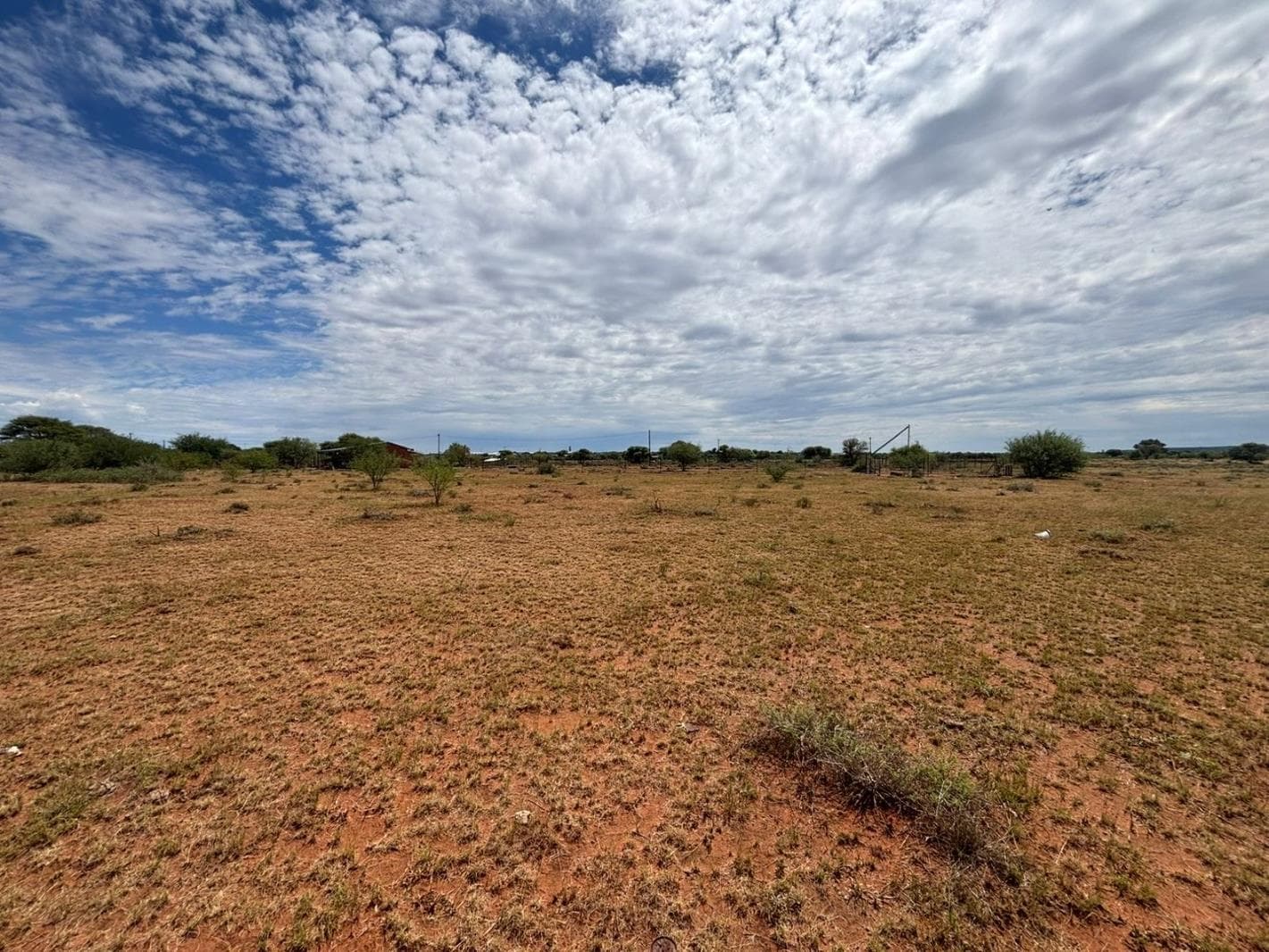 5 680 m² Land available in South Ridge