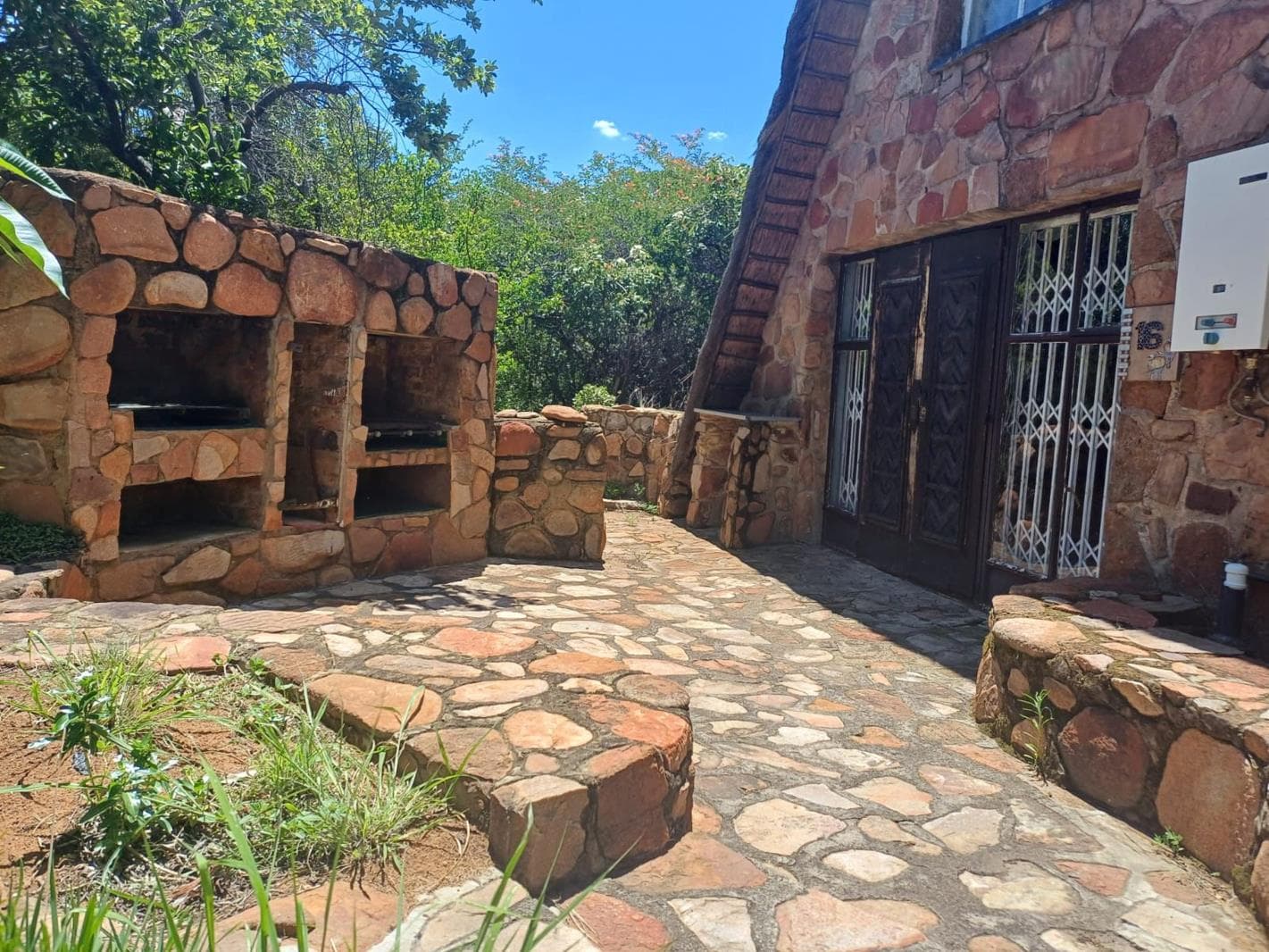 2 Bedroom House in Rustenburg Rural