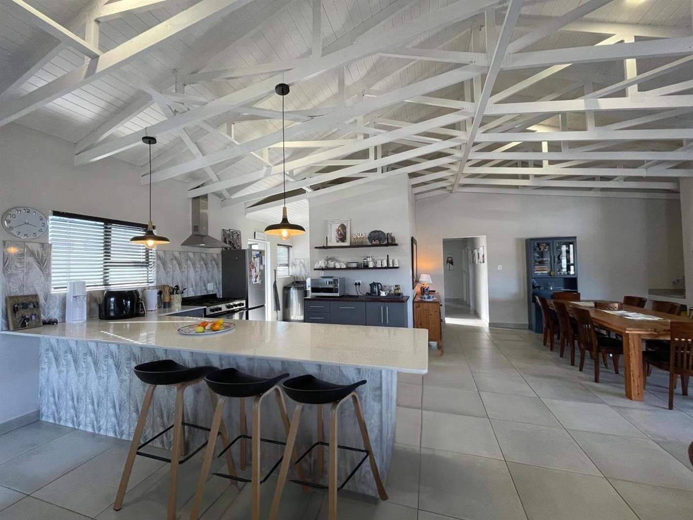 Property to rent in Island View