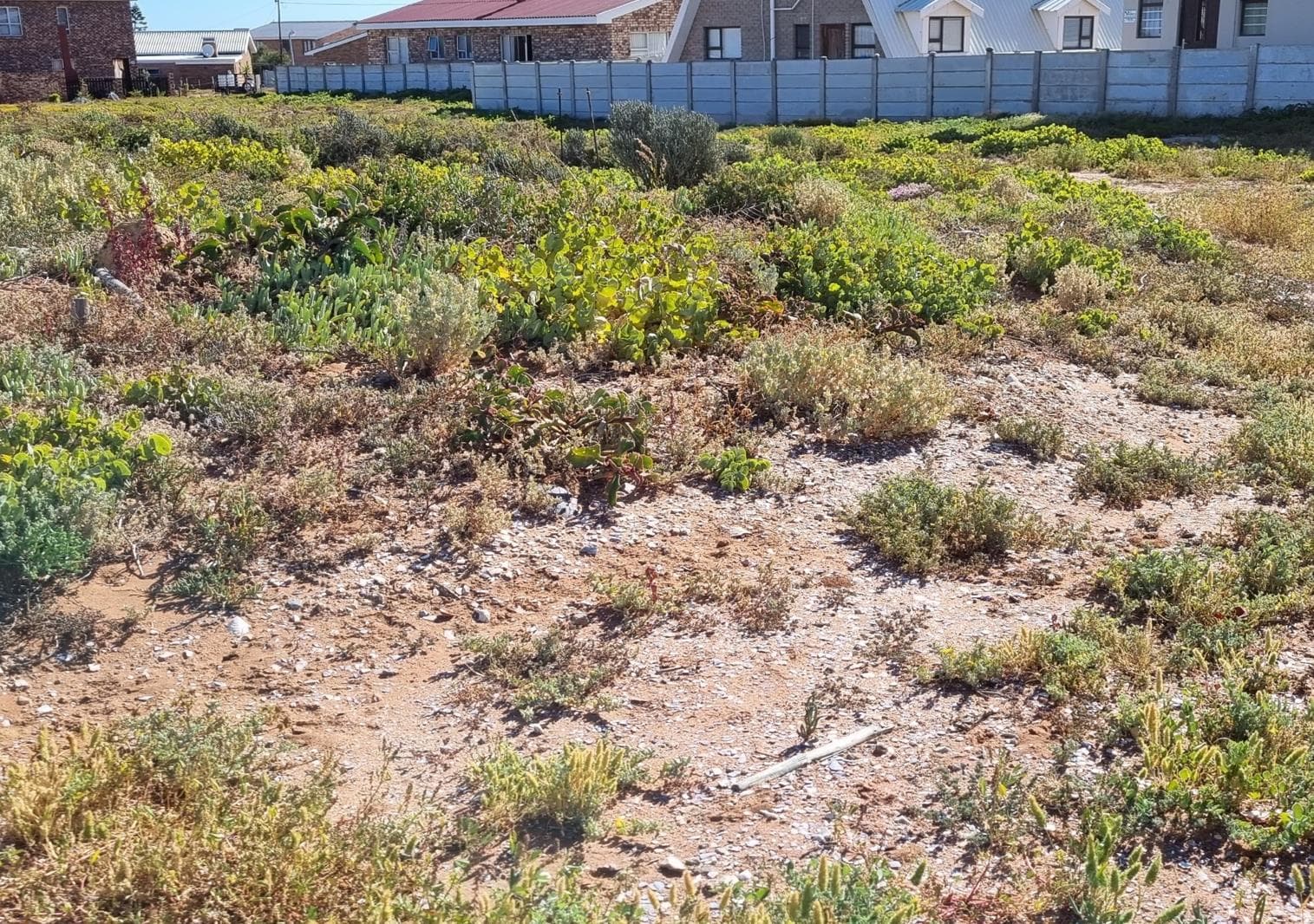 893 m² Land available in Strandfontein