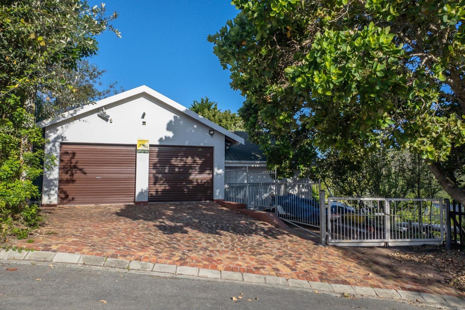 715 m² Land available in Groenvallei