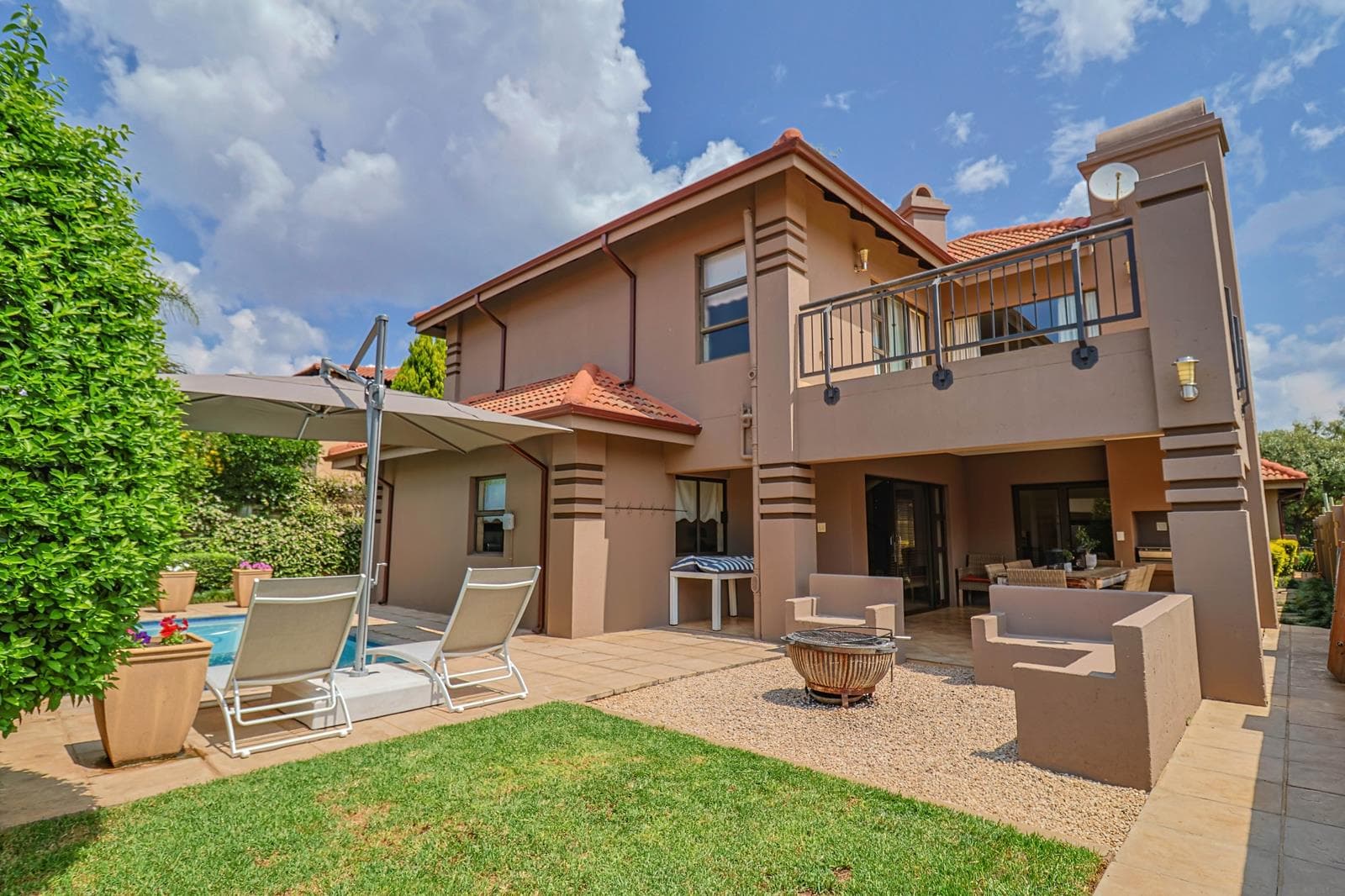 6 Bedroom House in Pecanwood