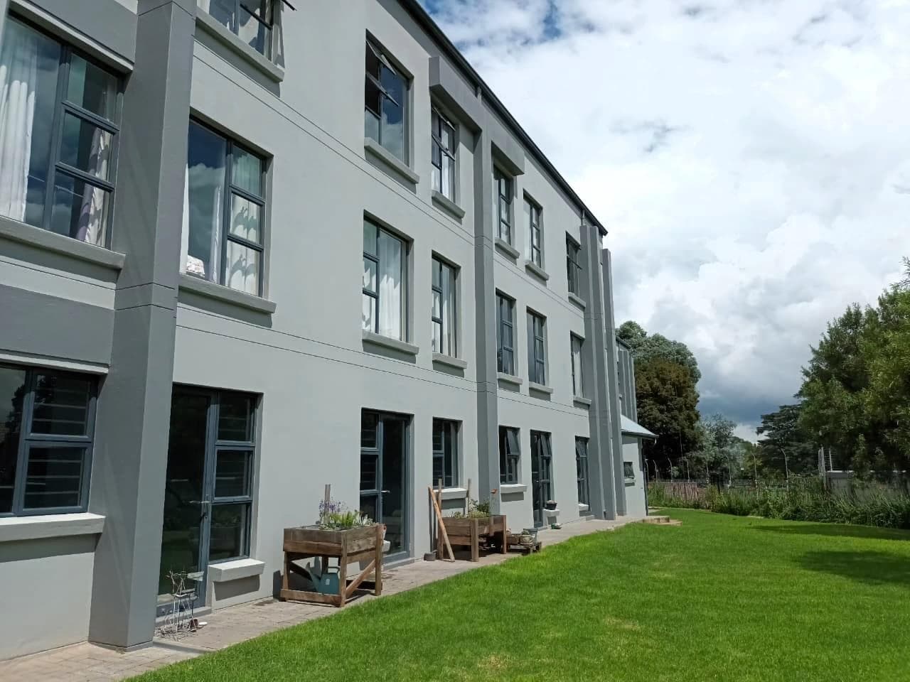 1 Bedroom Apartment in Zwartkop Golf Estate