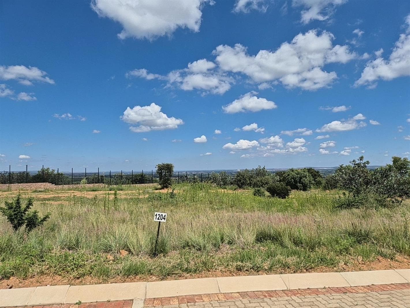 809 m² Land available in Potchefstroom Central