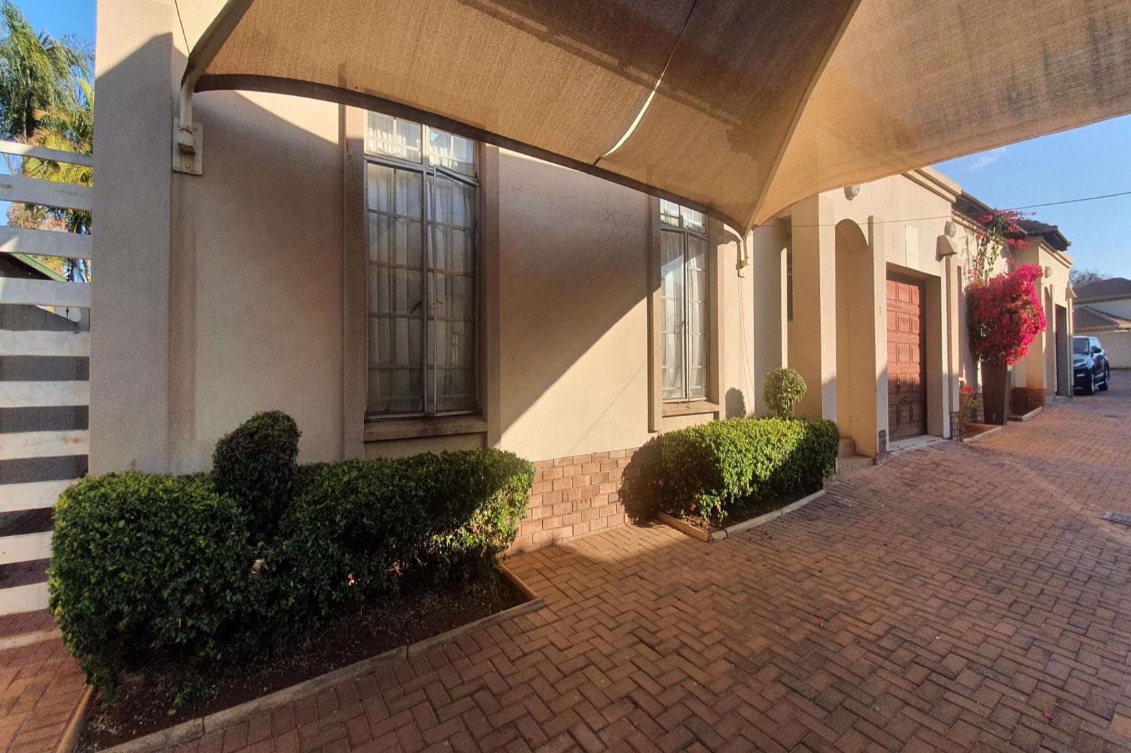 3 Bedroom Townhouse in Bendor Park
