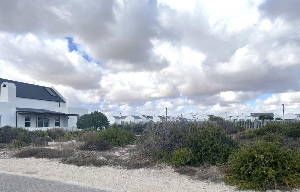 553 m² Land available in Velddrif