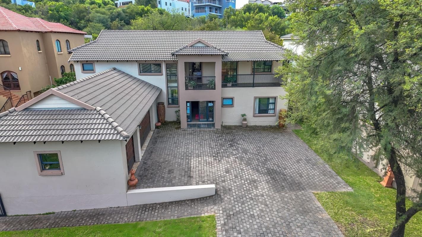 5 Bedroom House in Xanadu Eco Park