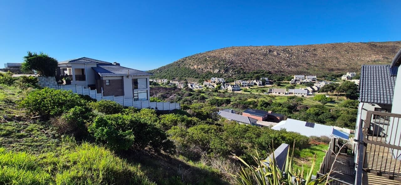 893 m² Land available in Island View