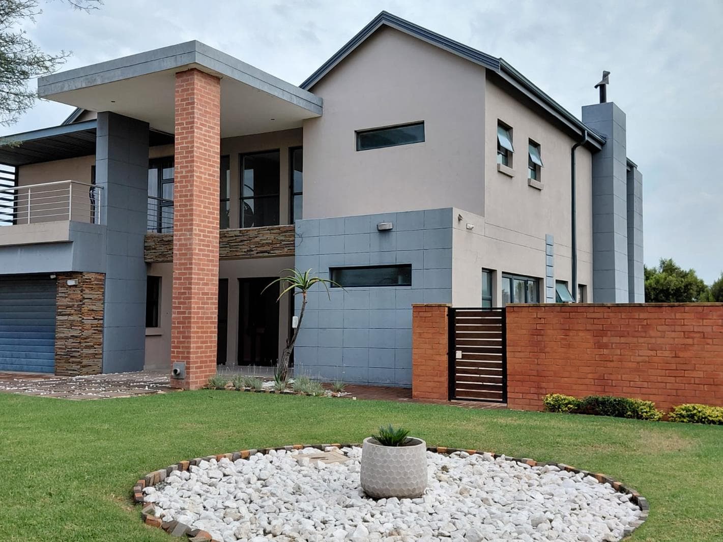 4 Bedroom House in Melodie