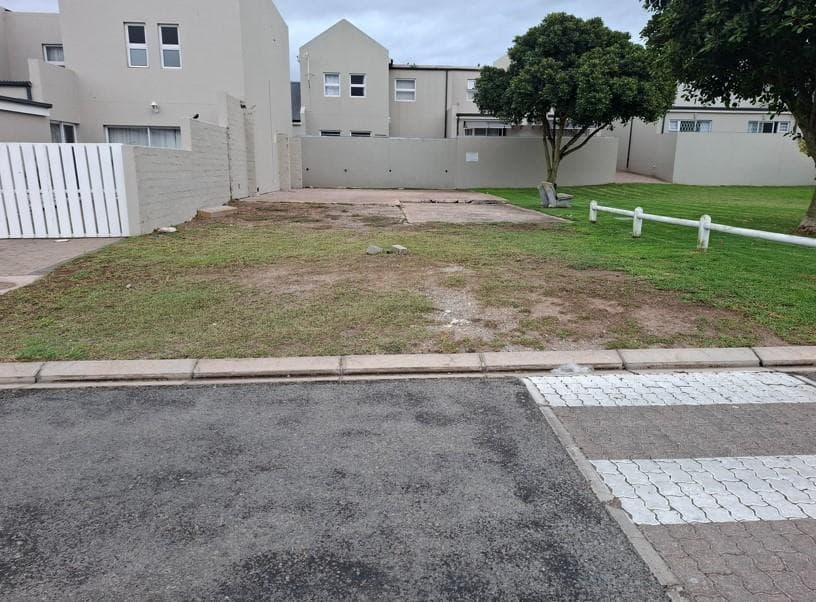 160 m² Land available in Langebaan Central